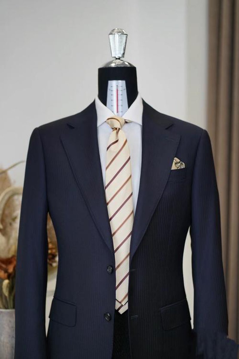如何挑选合适的厂家制作工作服?